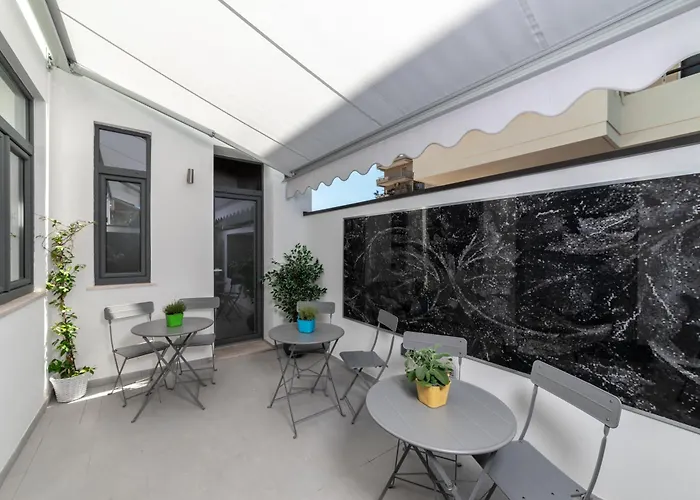 Poettos Heart - Πανσιόν Κάλιαρι