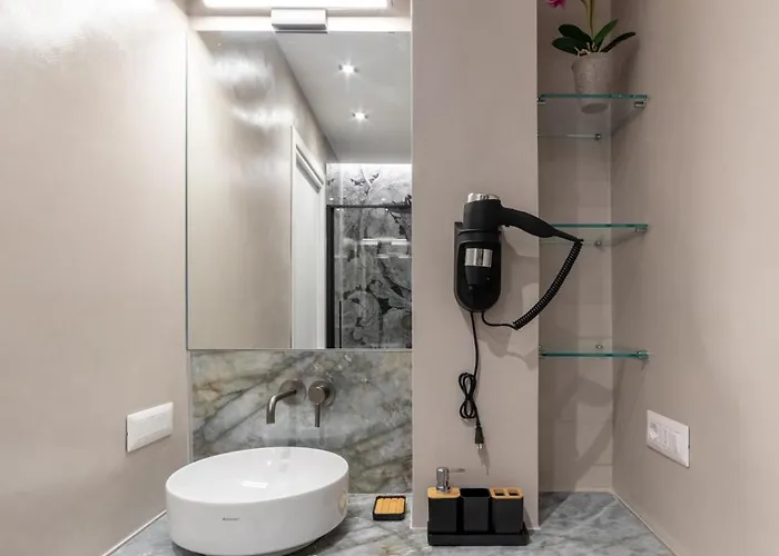 Πανσιόν Poettos Heart - 4*